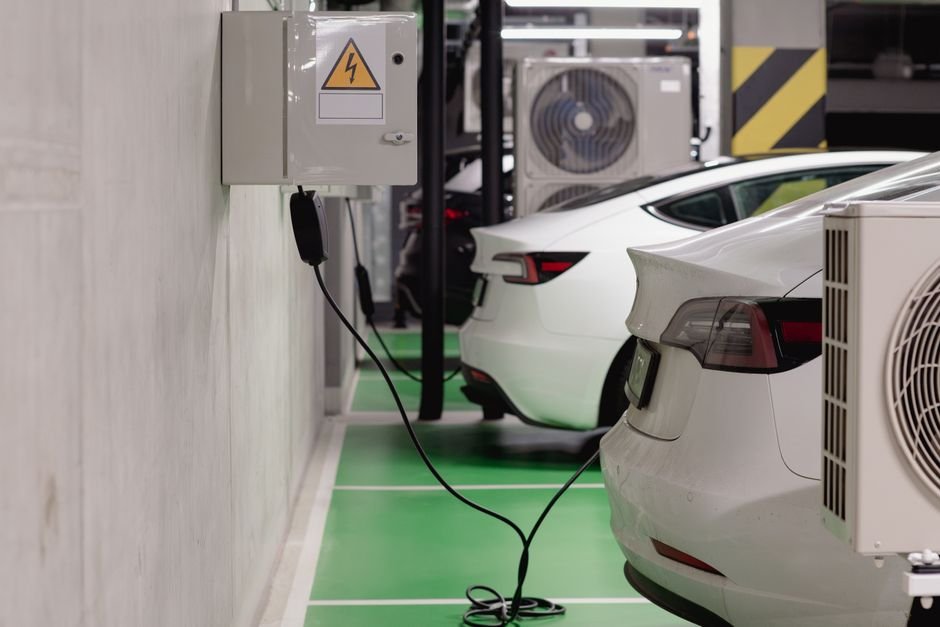 How to Adapt Your Auto Insurance for the Rise of Electric Vehicles